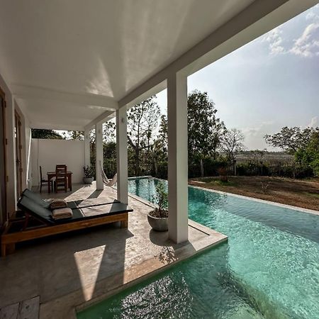 טנגלה Giri Villa מראה חיצוני תמונה